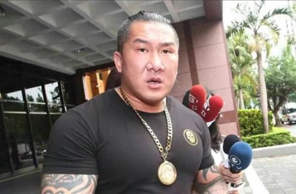 富投恒盈 台湾网红馆长赴大陆旅游被民进党围剿 “馆长”将直播赴陆打爆绿营信息茧房